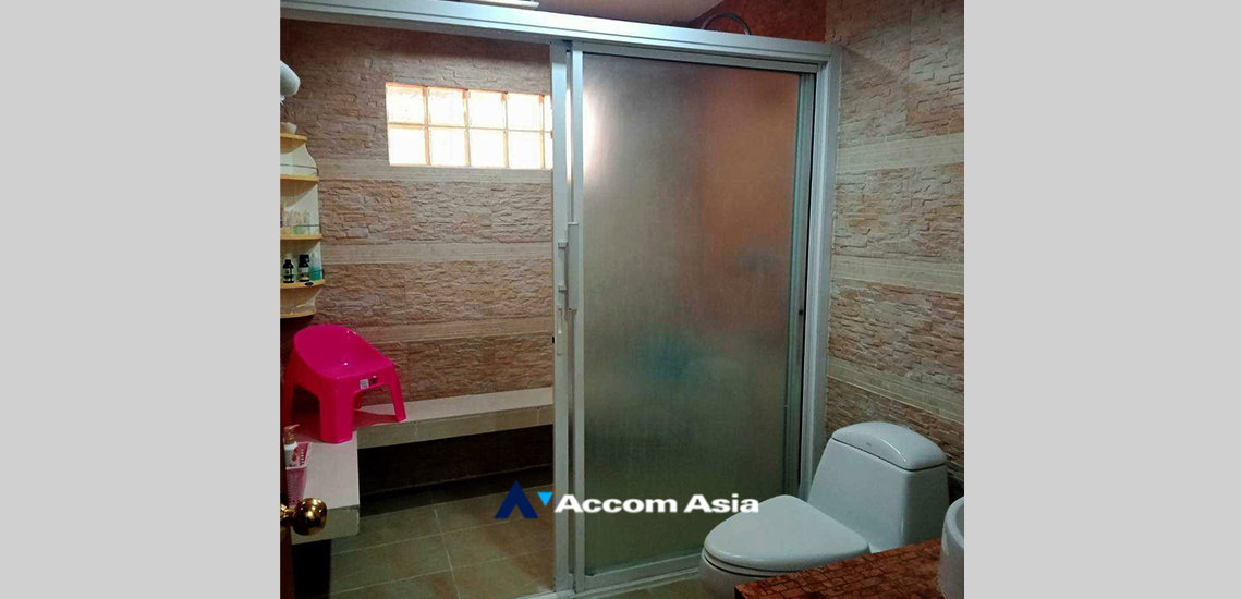 picture 🔼🔽 AccomA 📩 Home Office 4 BR House in Khlong Tan Nuea (AA33848) - 13/13