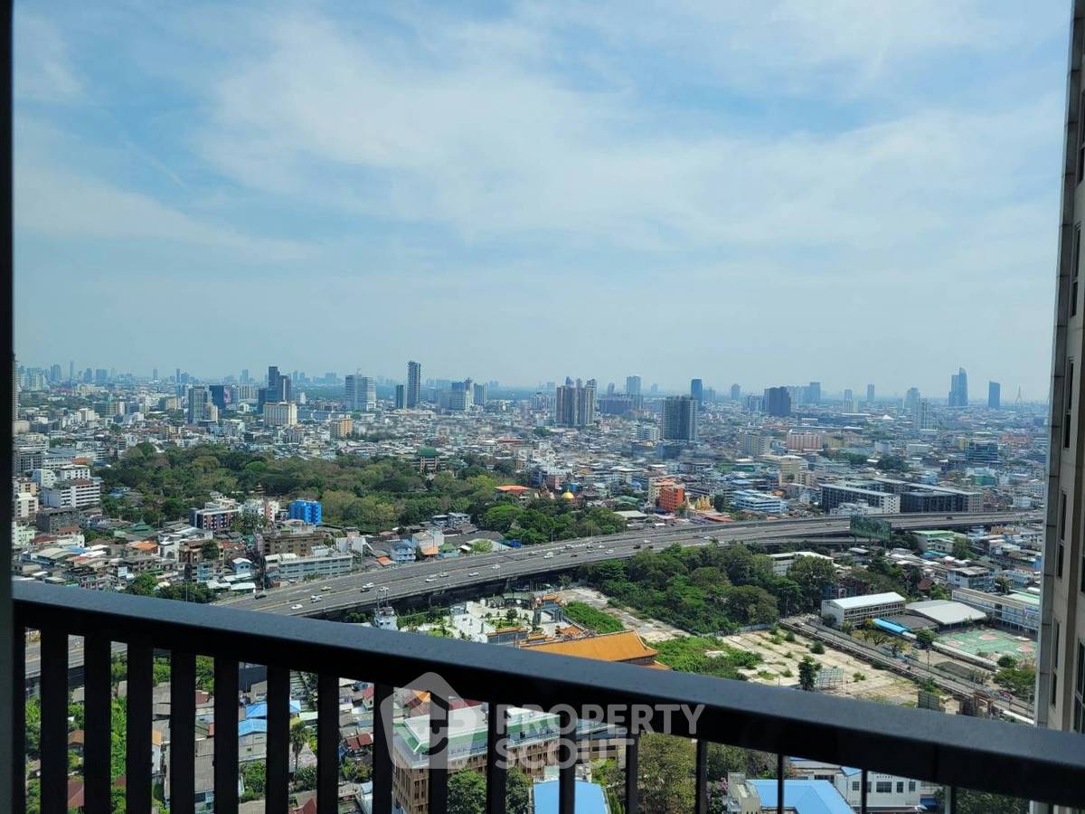 รูป คอนโด 1-ห้องนอน ที่ ริธึ่ม สาทร ใกล้ BTS สะพานตากสิน (ID 2751411) - รูปที่ 10/11