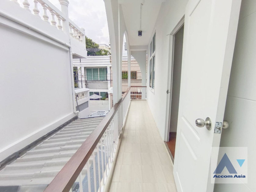 picture 🔼🔽 AccomA 📩 Pet friendly 3 BR House in Khlong Tan Nuea (AA36328) - 13/16