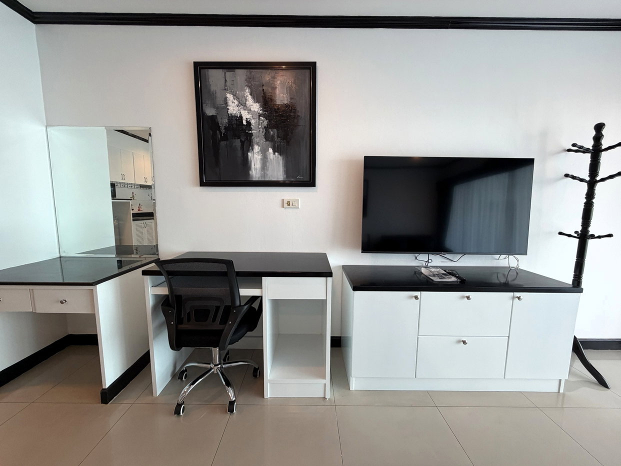 รูป 1 Bedroom Condo for Rent at Platinum Suites in Thepprasit Pattaya - รูปที่ 8/17