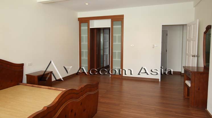 picture 🔼🔽 AccomA 📩 Common Pool 3 BR House @Ekkamai Cozy House with swimming pool (13000362) - 8/10