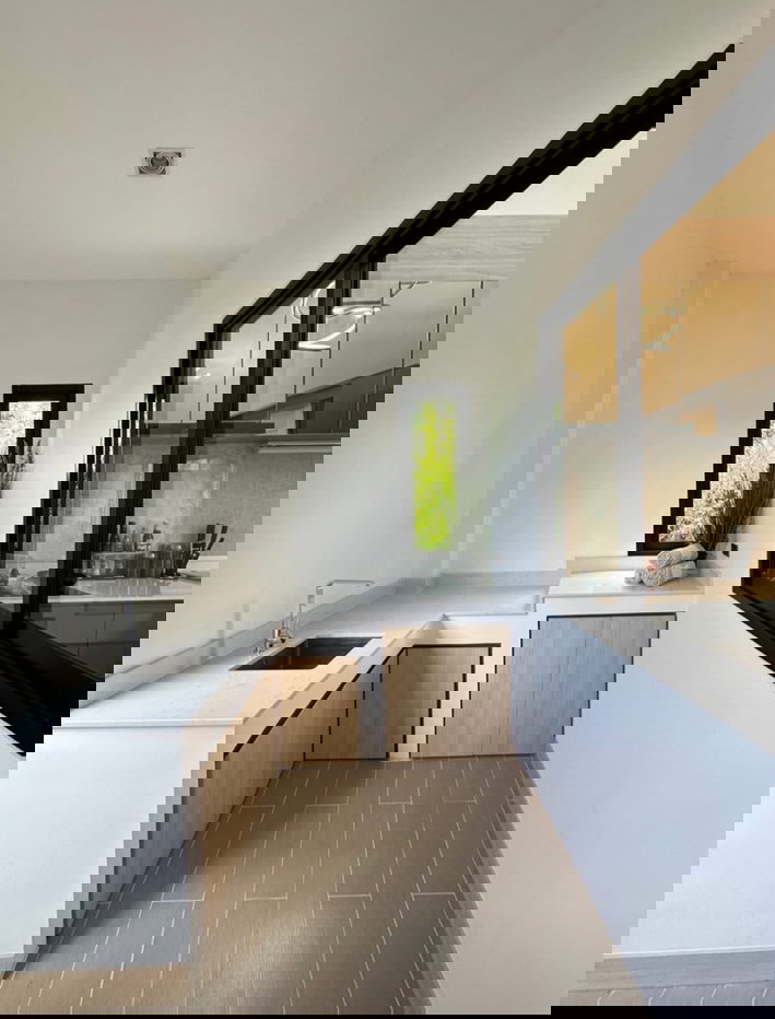 รูป บ้านเดี่ยวพูลวิลล่าชั้นเดียว  บนทำเลเมืองพัทยา ใกล้ทางด่วนมอเตอร์เวย์  ใกล้โรงเรียนนานาชาติ - รูปที่ 21/22