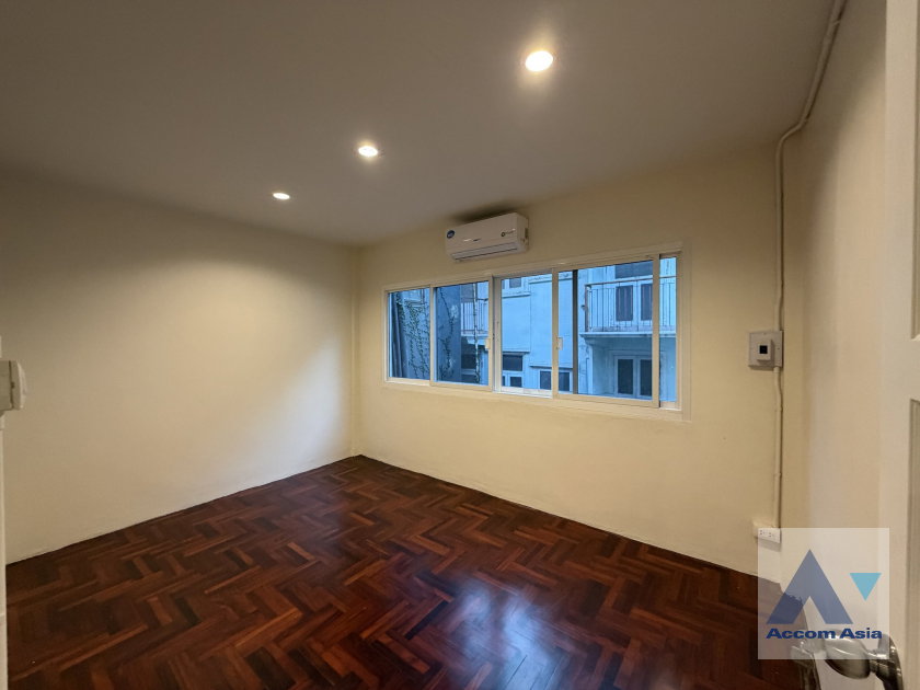 รูป 🔼🔽 AccomA 📩 Home Office,Pet friendly 5 BR Townhouse in Phra Khanong (AA45741) - รูปที่ 8/19