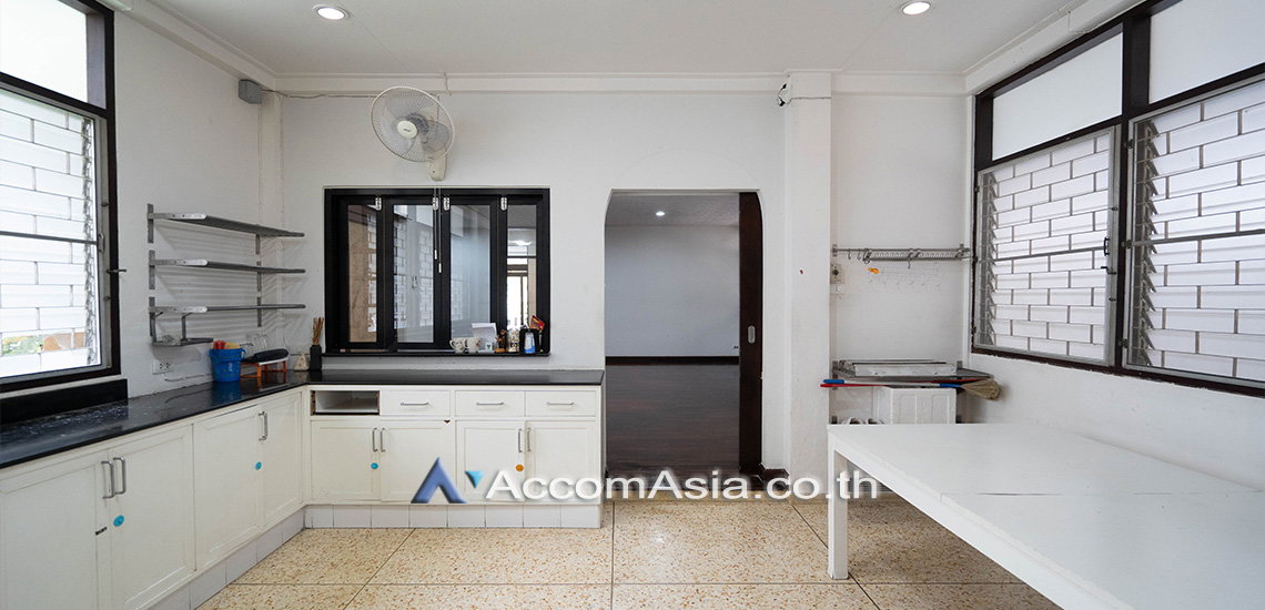 picture 🔼🔽 AccomA 📩 Classic detached home with garden and spacious interior in Sathorn (AA29914) - 19/20