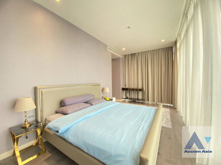 รูป 🔼🔽 AccomA 📩  Elegant condominium with soft interiors and skyline views in Sukhumvit (AA43540) - รูปที่ 9/19