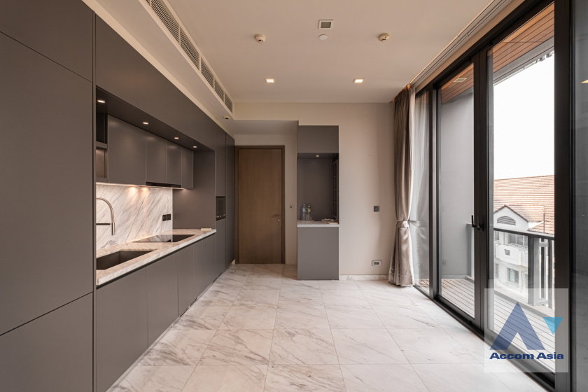 รูป 🔼🔽 AccomA 📩 Stylish condominium with bold interiors and modern comforts (AA39282) - รูปที่ 1/14