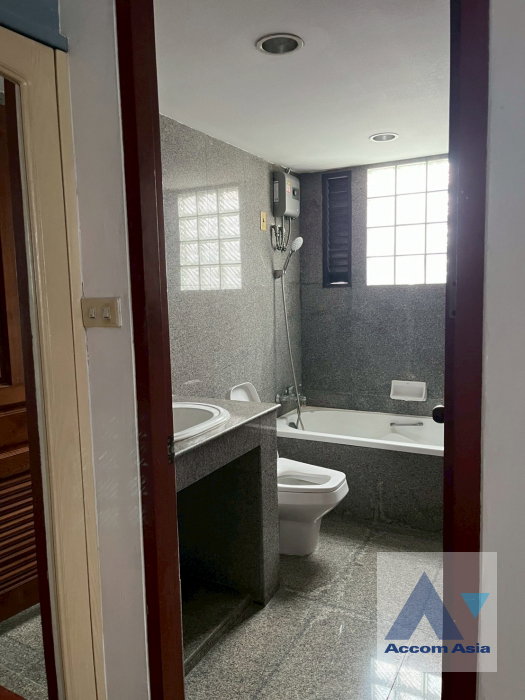 picture 🔼🔽 AccomA 📩  4 BR Townhouse in  Lumphini (AA44375) - 13/15