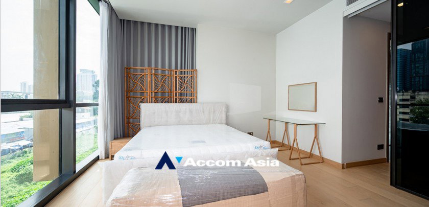 รูป 🔼🔽 AccomA 📩 Chic condominium with warm finishes and skyline view (AA33301) - รูปที่ 10/18