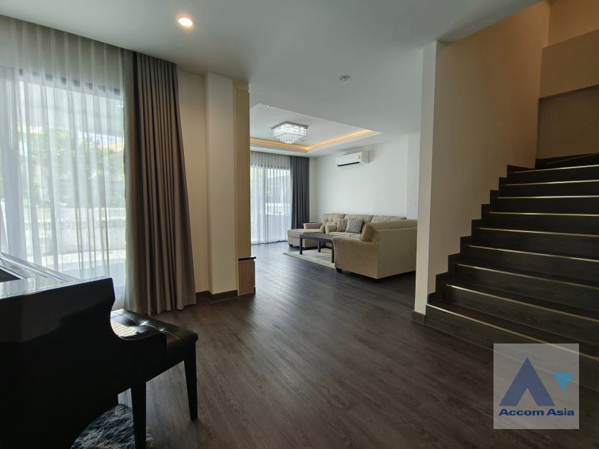 picture 🔼🔽 AccomA 📩 New Modern Home with Private Pool and Spacious Garden (AA35280) - 7/20