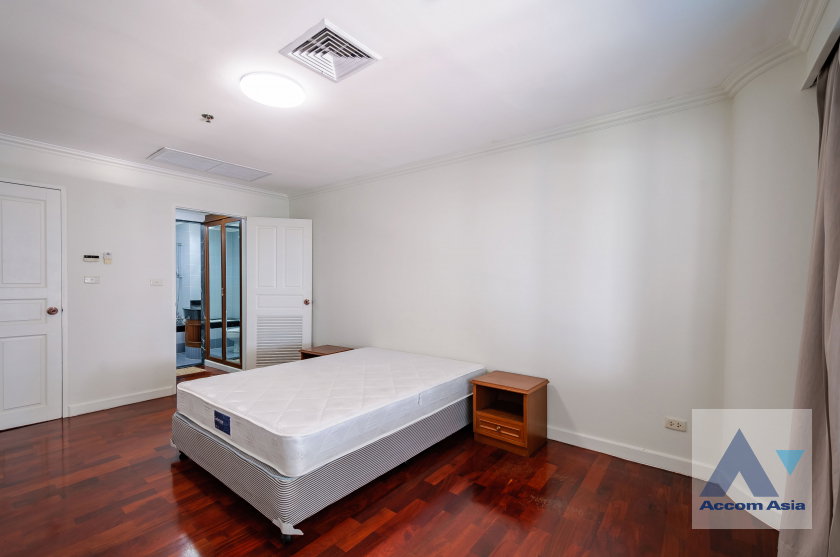 รูป 🔼🔽 AccomA 📩 Private Swimming Pool,Huge Terrace,Duplex Condo 3 BR Condominium @Le Raffine Sukhumvit 24 (1519605) - รูปที่ 16/20