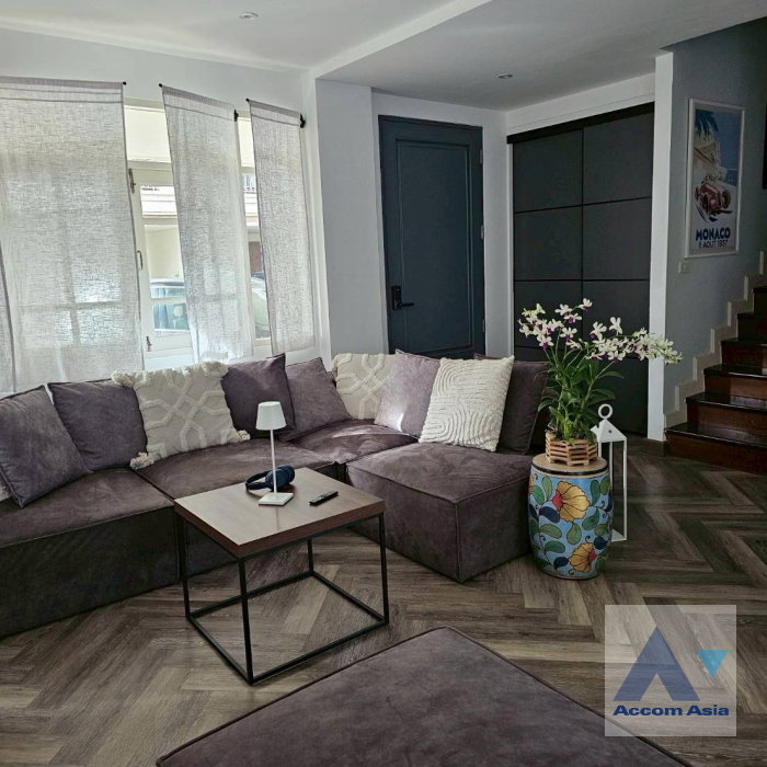 รูป 🔼🔽 AccomA 📩  4 BR Townhouse @ (AA45490) - รูปที่ 4/7