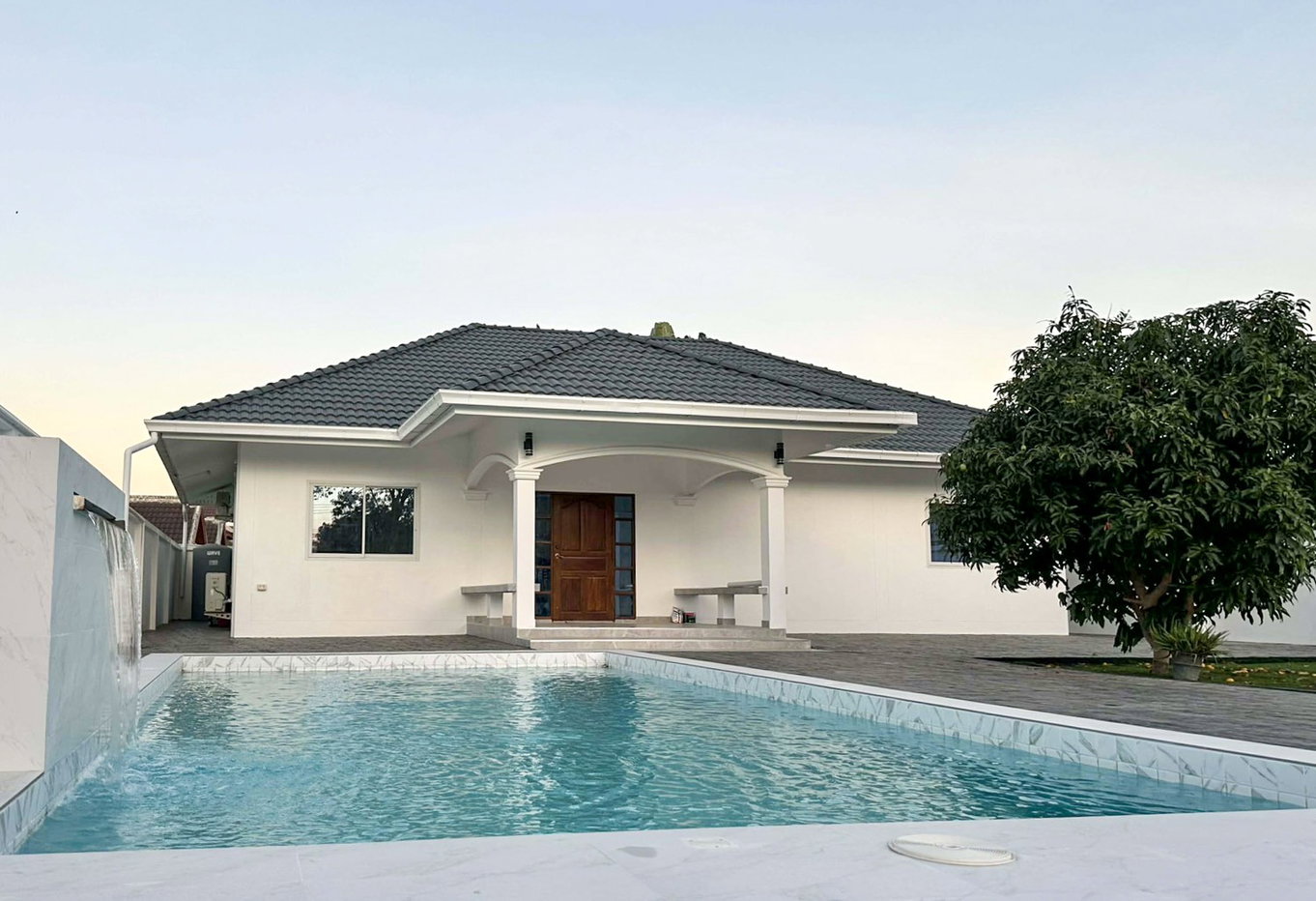 รูป Private Pool Villa House for Sale in East Pattaya - รูปที่ 2/20