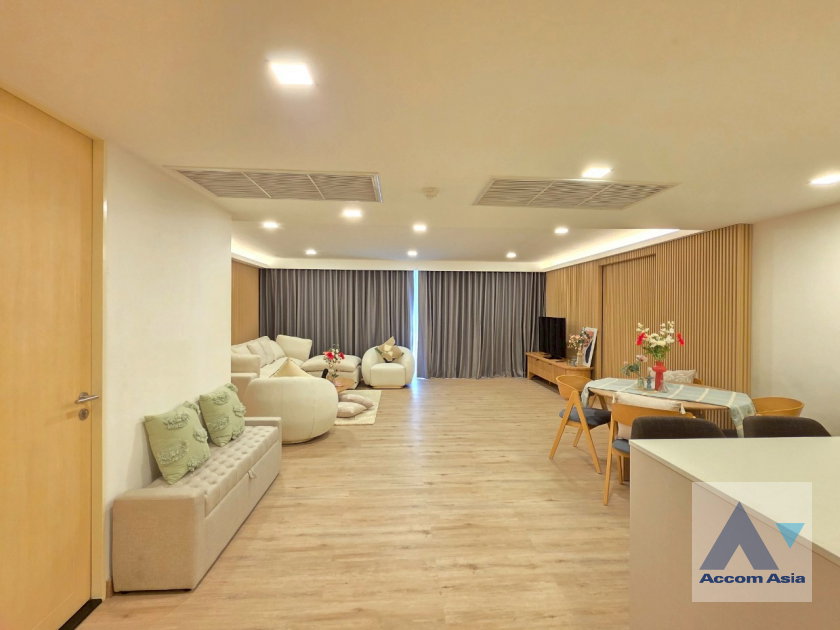 รูป 🔼🔽 AccomA 📩 Elegant condominium in Chitlom at Somkid Gardens (AA38889) - รูปที่ 3/12