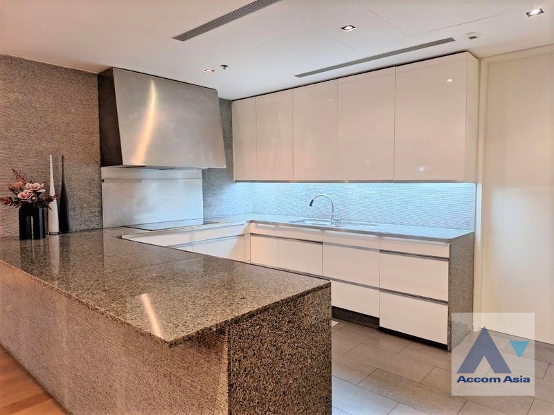 รูป 🔼🔽 AccomA 📩 Condominium in the Sathorn area with an open-plan layout and city views ( AA11411 ) - รูปที่ 6/15