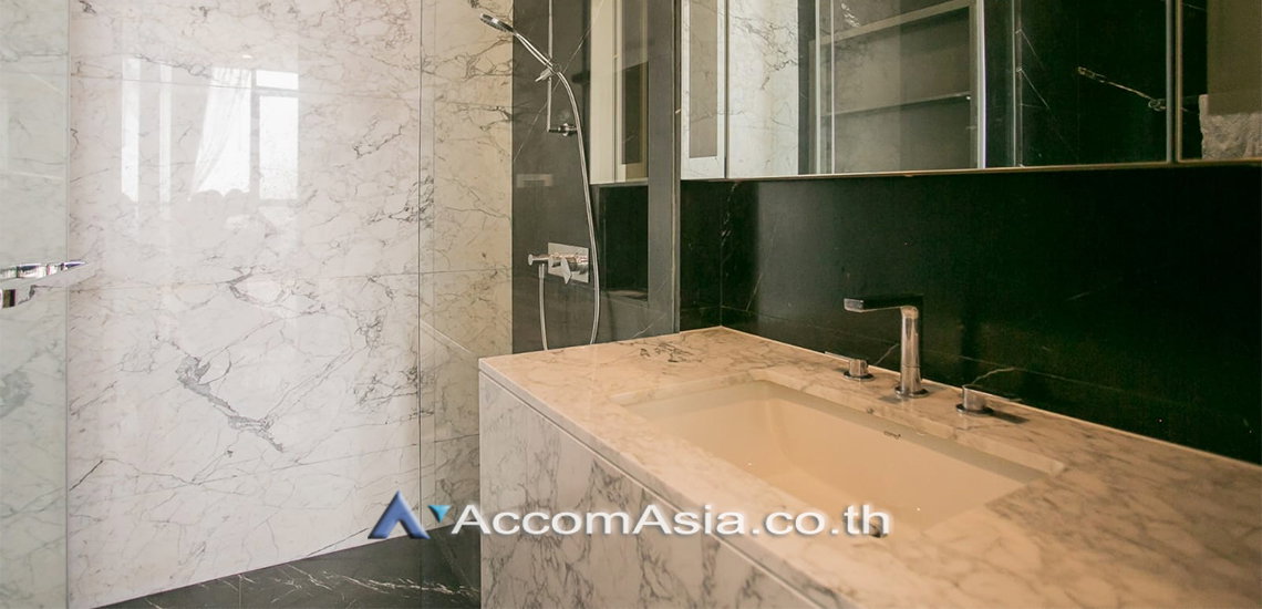 รูป 🔼🔽 AccomA 📩 Elegant Corner condominium with Marble Finishes in Sukhumvit (AA30485) - รูปที่ 18/19