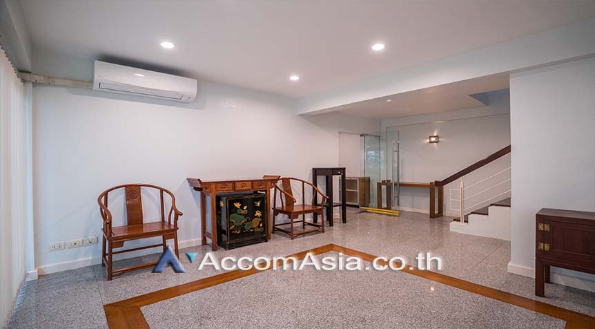 picture 🔼🔽 AccomA 📩 Pet friendly 4 BR House @House suite for family (AA24412) - 4/18