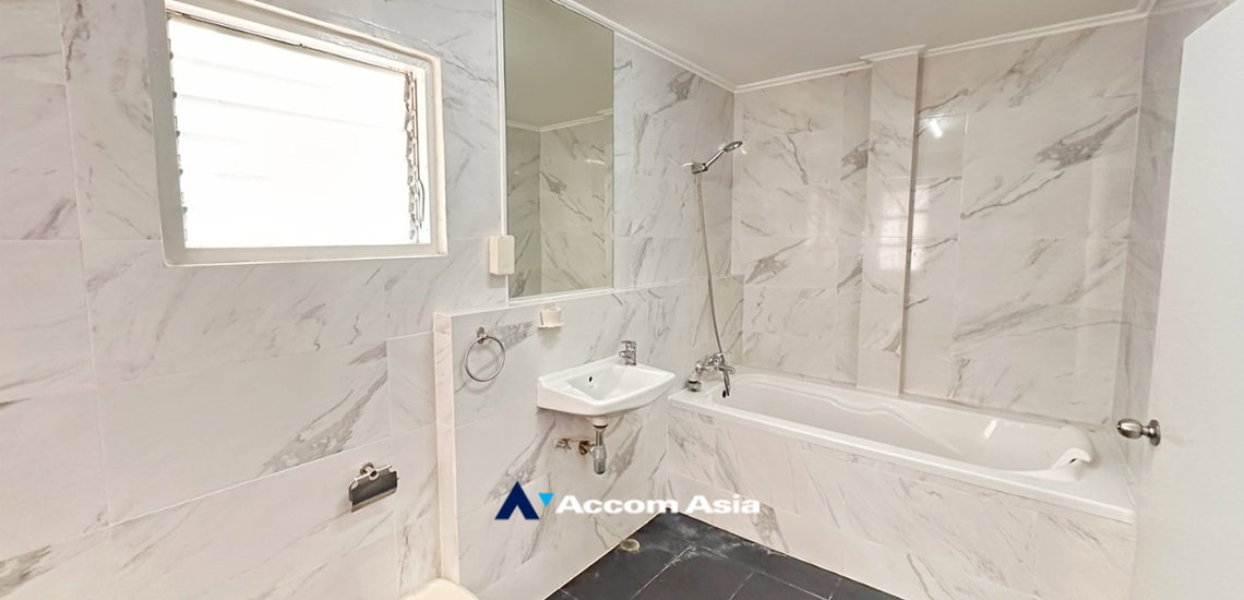 picture 🔼🔽 AccomA 📩 Pet friendly,Private Swimming Pool 4 BR House in Phra Khanong Nuea (AA25133) - 19/20