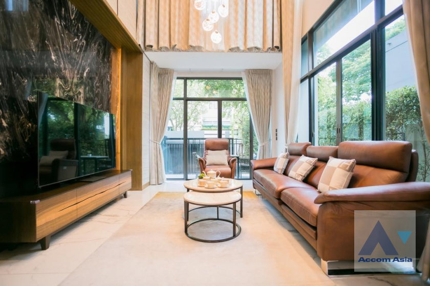 รูป 🔼🔽 AccomA 📩 Elegant resort-style house with pool and garden in Sukhumvit (AA34434) - รูปที่ 3/20