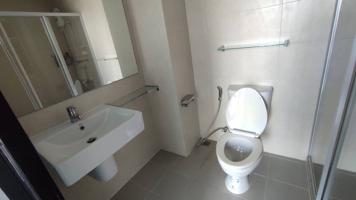 รูป ให้เช่าเคนซิงตัน แหลมฉบัง ศรีราชา ตึก A หน้า ม.เกษตร 6500 บาทต่อเดือน - รูปที่ 9/12