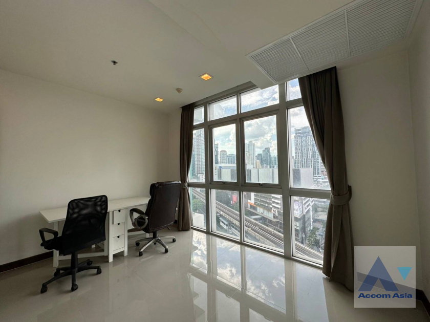 รูป 🔼🔽 AccomA 📩 Minimalist condo with bright interiors and large windows at Nusasiri Grand Condominium (1517644) - รูปที่ 7/15