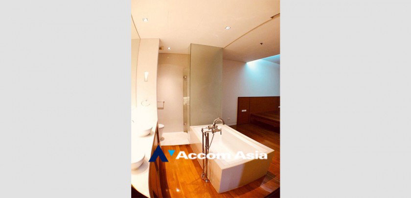 picture 🔼🔽 AccomA 📩  2 BR Condominium @Domus 16 (AA33049) - 5/12