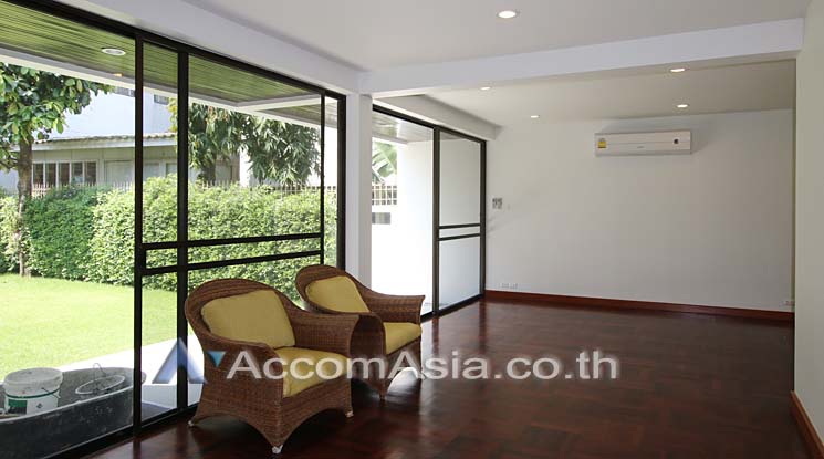 picture 🔼🔽 AccomA 📩 Charming house with big garden and ideal location in Sathorn (AA17161) - 5/17