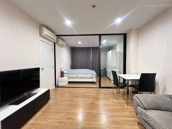 รูป 🎈🎈[เช่า] Condo The Tree Interchange 1Bed 36 ตรม.ตึก A ชั้น 24 แต่งครบ ติดห้างเกตเวย์บางซื่อ สนใจ Line ID: @atfirm🎈🎈 - รูปที่ 2/15