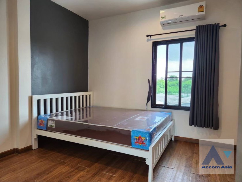 รูป 🔼🔽 AccomA 📩 Corner Unit,Fully Furnished 3 BR Townhouse @Areeya Mandarina 77 (AA45766) - รูปที่ 11/19