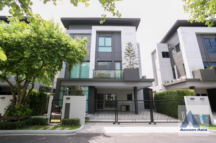 รูป 🔼🔽 AccomA 📩 Elegant resort-style house with pool and garden in Sukhumvit (AA34434) - รูปที่ 2/20