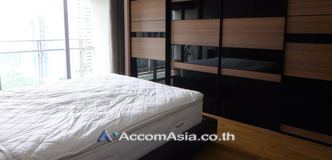 รูป 🔼🔽 AccomA 📩 Built-in condo with city balcony and warm wood tones (1515298) - รูปที่ 7/9