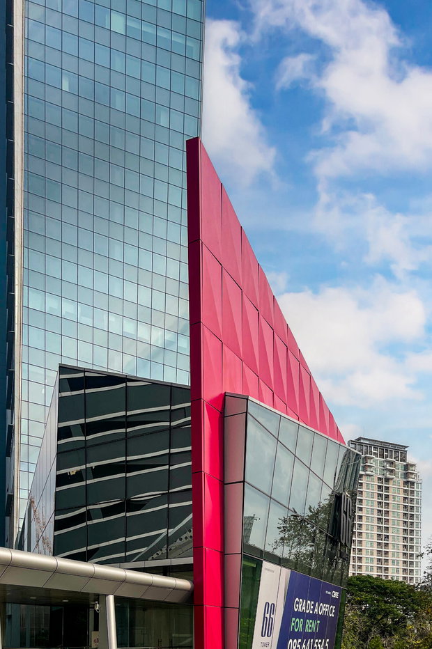picture Fully serviced private office space for you and your team in Regus 66 Tower - 1/6