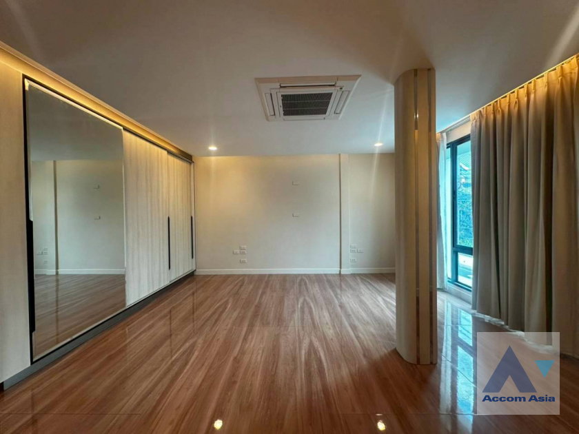 picture 🔼🔽 AccomA 📩 Pet friendly 3 BR Townhouse @KLANG Nivas (AA41765) - 12/20