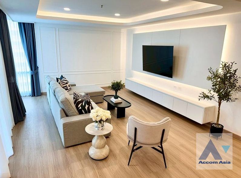 picture 🔼🔽 AccomA 📩  3 BR Condominium @Grand Langsuan (28712) - 2/20
