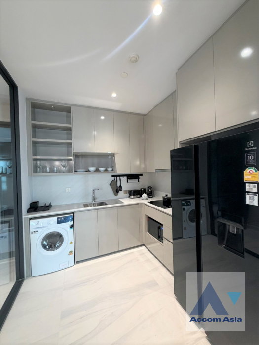 รูป 🔼🔽 AccomA 📩  Elegant condo with soft interior tones in Sathorn area (AA41296) - รูปที่ 3/13