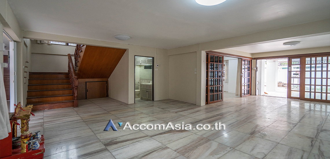 รูป 🔼🔽 AccomA 📩 Home Office 3 BR House in Khlong Toei Nuea (AA24422) - รูปที่ 6/18