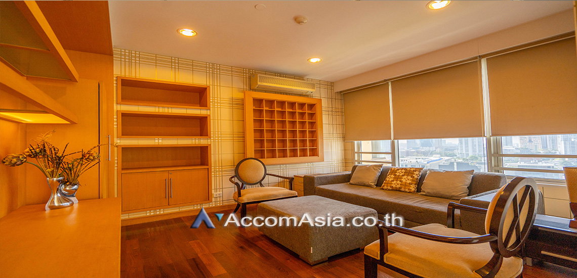 รูป 🔼🔽 AccomA 📩 Elegant wood-accented condo with indoor balcony and city view (1516481) - รูปที่ 4/15