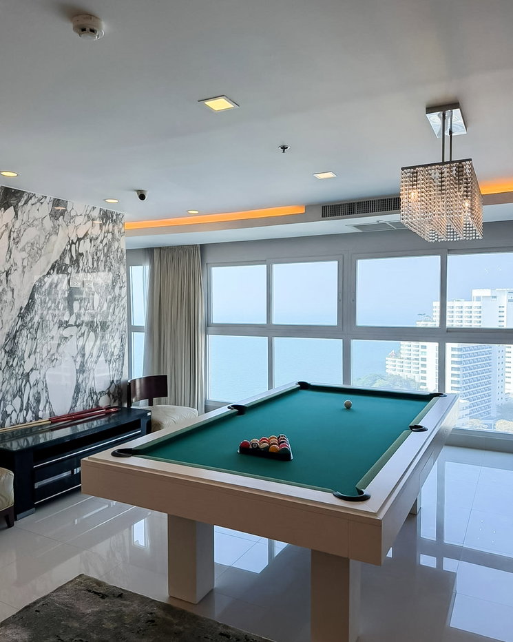 รูป Cosy Beach View Condominium for Sale 2 Bedrooms in Pratumnak - รูปที่ 2/9