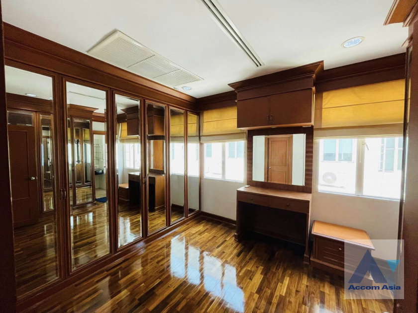 รูป 🔼🔽 AccomA 📩 Pet friendly 4 BR House @Baan Klang Krung Thonglor (AA20229) - รูปที่ 10/11