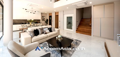 บ้านเดี่ยวให้เช่า : 🔼🔽 AccomA 📩 Cozy modern home in Yannawa with private lift and elite school access (AA25856)