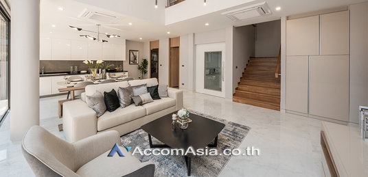รูปภาพ 🔼🔽 AccomA 📩 Cozy modern home in Yannawa with private lift and elite school access (AA25856)