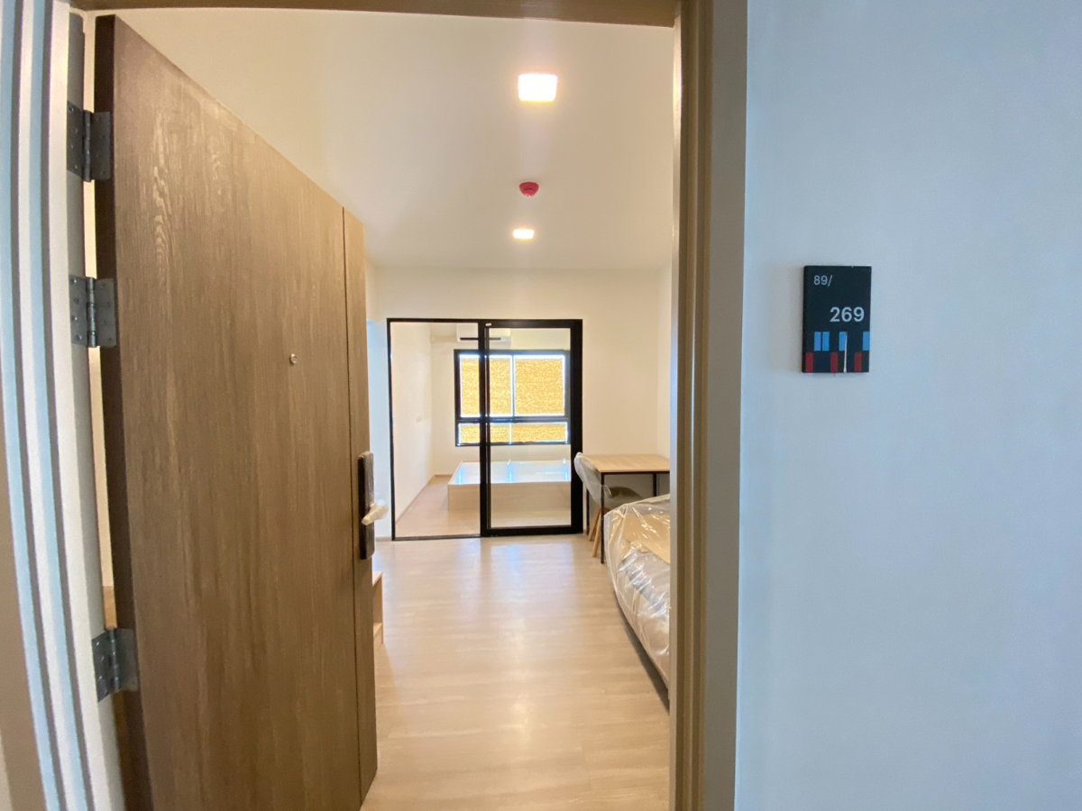 รูป “ขายด่วน! คอนโดเวย์ อมตะ ชลบุรี  ราคานี้ไม่มีอีกแล้ว รีบก่อนหลุด!” เฟอร์นิเจอร์ เครื่องใช้ไฟฟ้าครบ  - รูปที่ 2/11