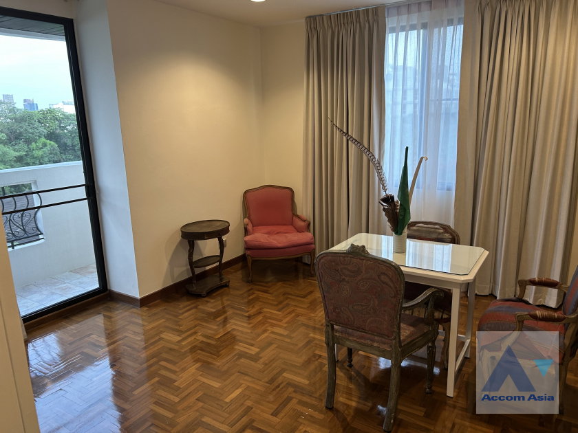 picture 🔼🔽 AccomA 📩 Bright condo with practical layout and open views (29034) - 2/6