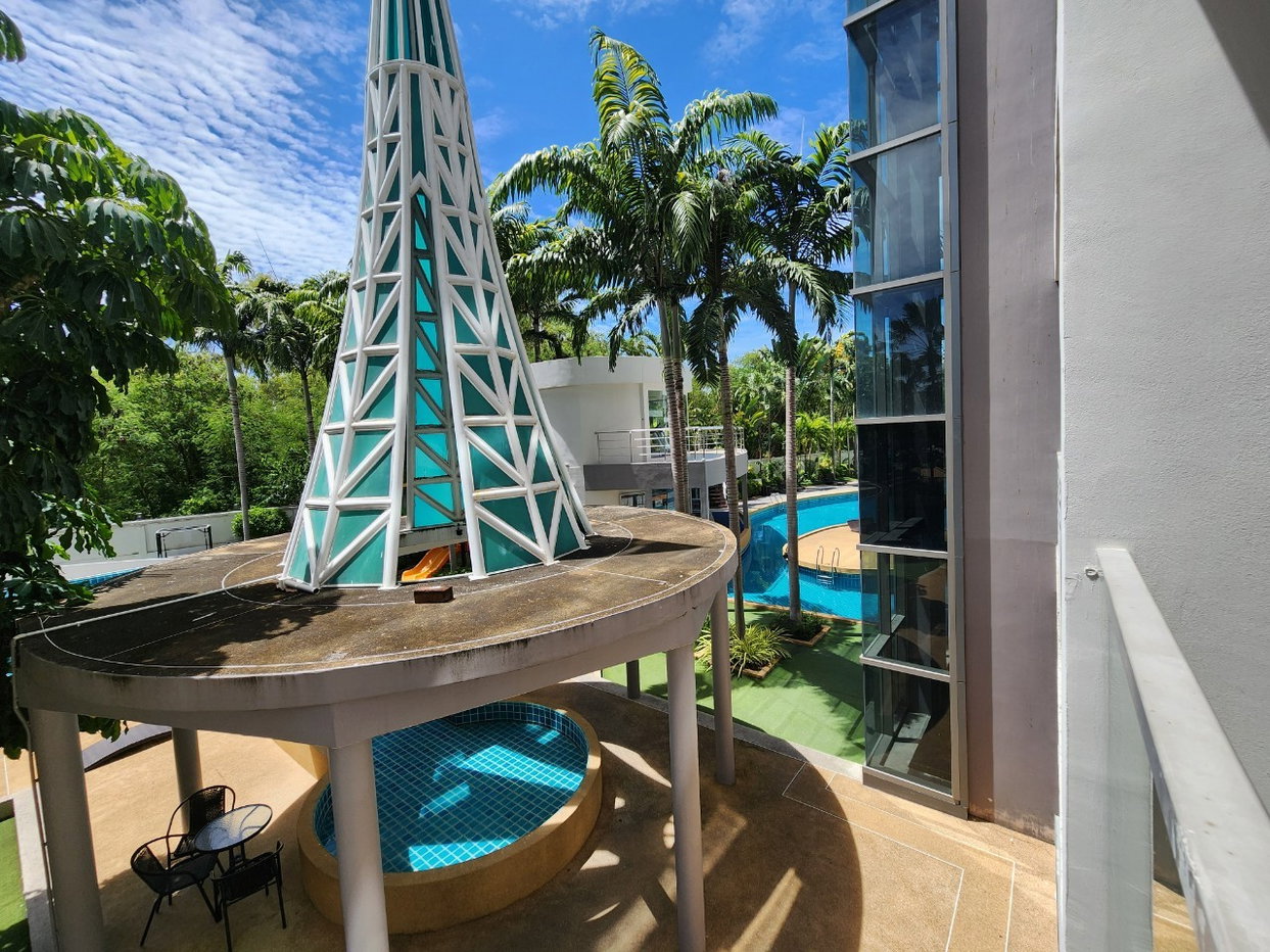 picture Laguna Beach Condominium in Jomtien - 8/11