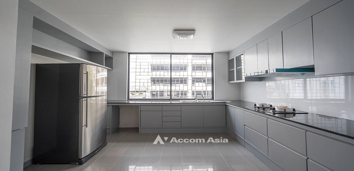 picture 🔼🔽 AccomA 📩  Classic house with rooftop and stylish interior in Phrom Phong (110107) - 20/20