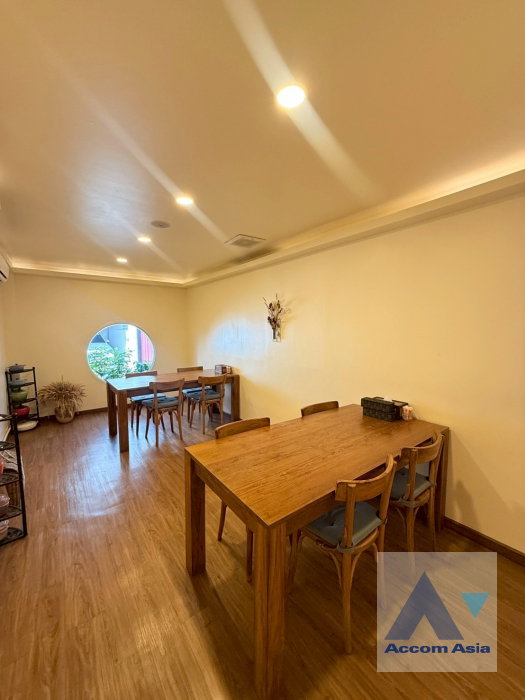 picture 🔼🔽 AccomA 📩  3 BR Townhouse in Khlong Tan Nuea (AA26641) - 6/20
