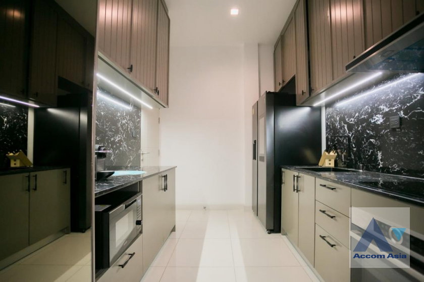 รูป 🔼🔽 AccomA 📩 Elegant resort-style house with pool and garden in Sukhumvit (AA34434) - รูปที่ 16/20