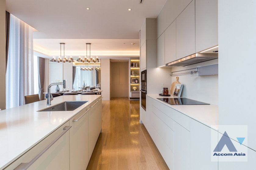 picture 🔼🔽 AccomA 📩 Luxury 2 BR Condominium @Baan Sindhorn (AA36225) - 10/20