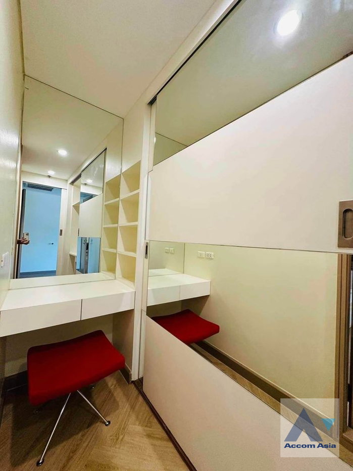 รูป 🔼🔽 AccomA 📩  3 BR Condominium @Royal Saladaeng (AA40154) - รูปที่ 11/13