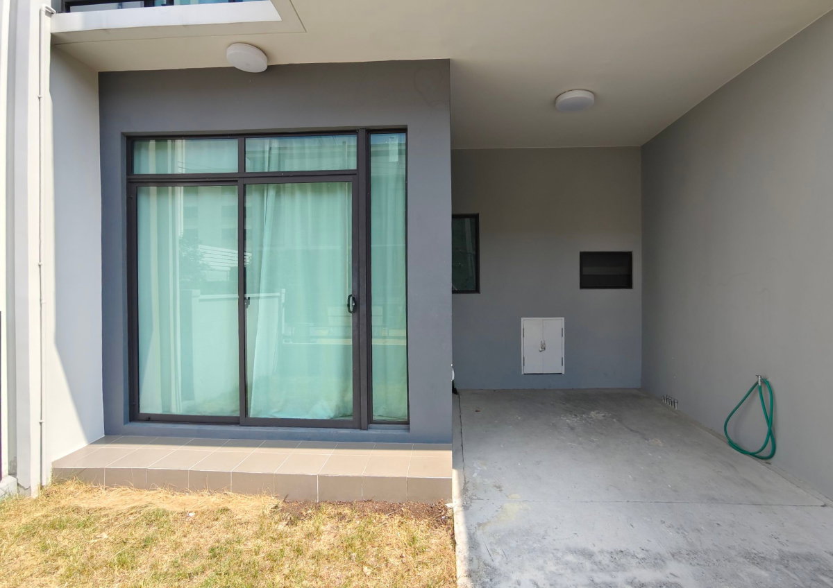 รูป 🏡 ทาวน์โฮม 2 ชั้น "แกรนด์พลีโน่ วัชรพล-สุขาภิบาล 5" เพียง 3.29 ล้าน เท่านั้น! - รูปที่ 12/32