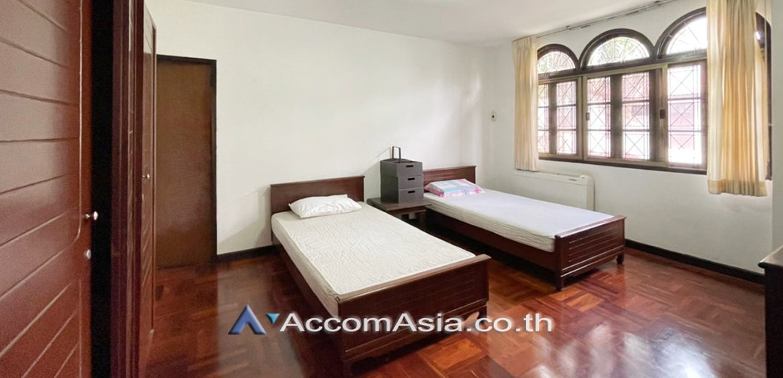 picture 🔼🔽 AccomA 📩 Home Office 4 BR House in Phra Khanong (2316174) - 12/18